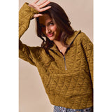 TRIANGLE QUILTED ZIP UP NECK TOP WITH POCKET