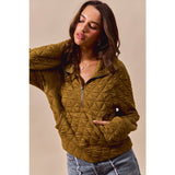 TRIANGLE QUILTED ZIP UP NECK TOP WITH POCKET