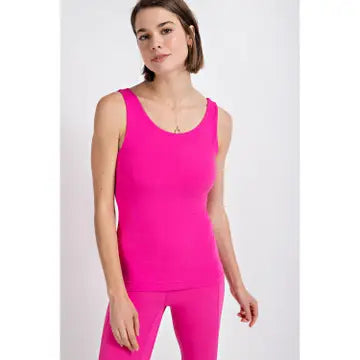 Round neck sleeveless tank