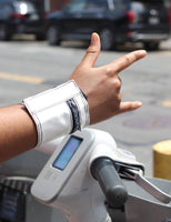 80620: 80's Wrist Wallet | Reflective Silver