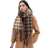 Soft Two Tone Houndstooth Chunky Fleece Oblong Tassel Scarf