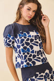 CT9610-Floral Print Contrast Scalloped Panel Detail Top