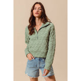 TRIANGLE QUILTED ZIP UP NECK TOP WITH POCKET