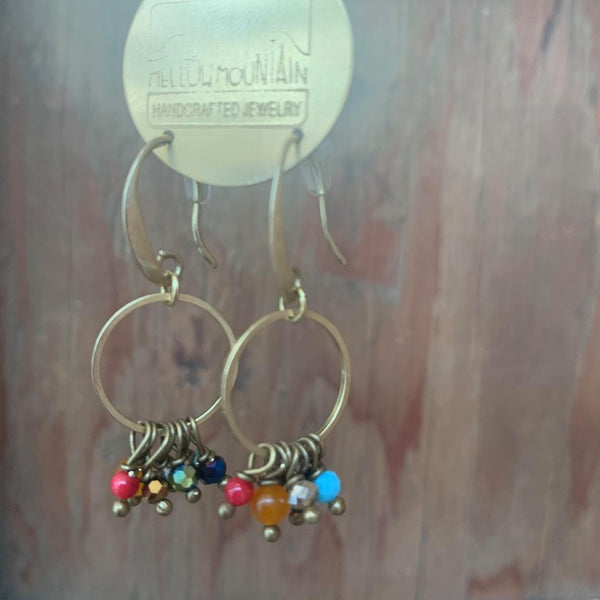 Circle earrings with mini rainbow gems