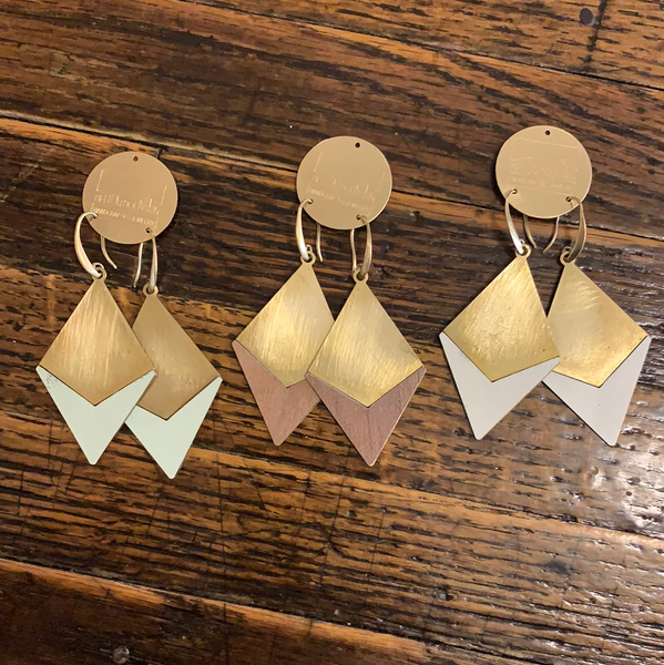 Layered color diamond shape earrings
